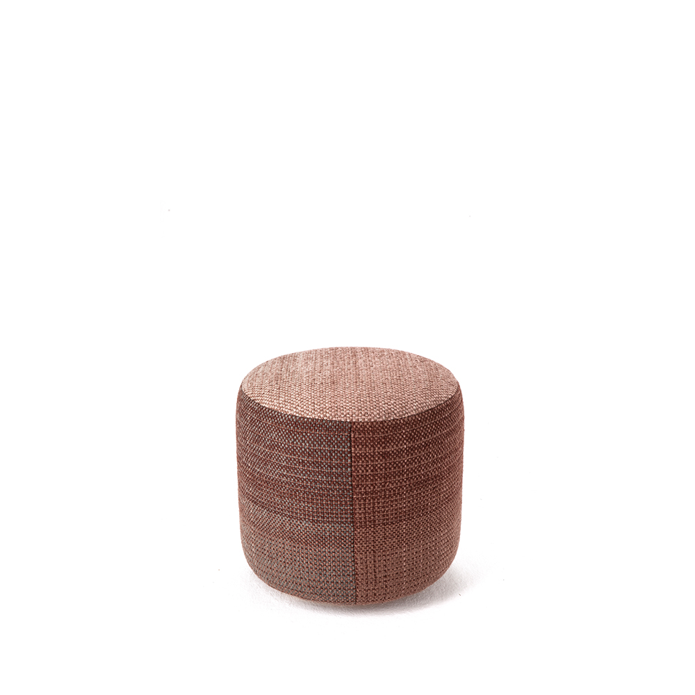 _0000_nanimarquina_pouf_begum-cana-ozgur_marcos-cataln_shade-outdoor-pouf_4a.jpg