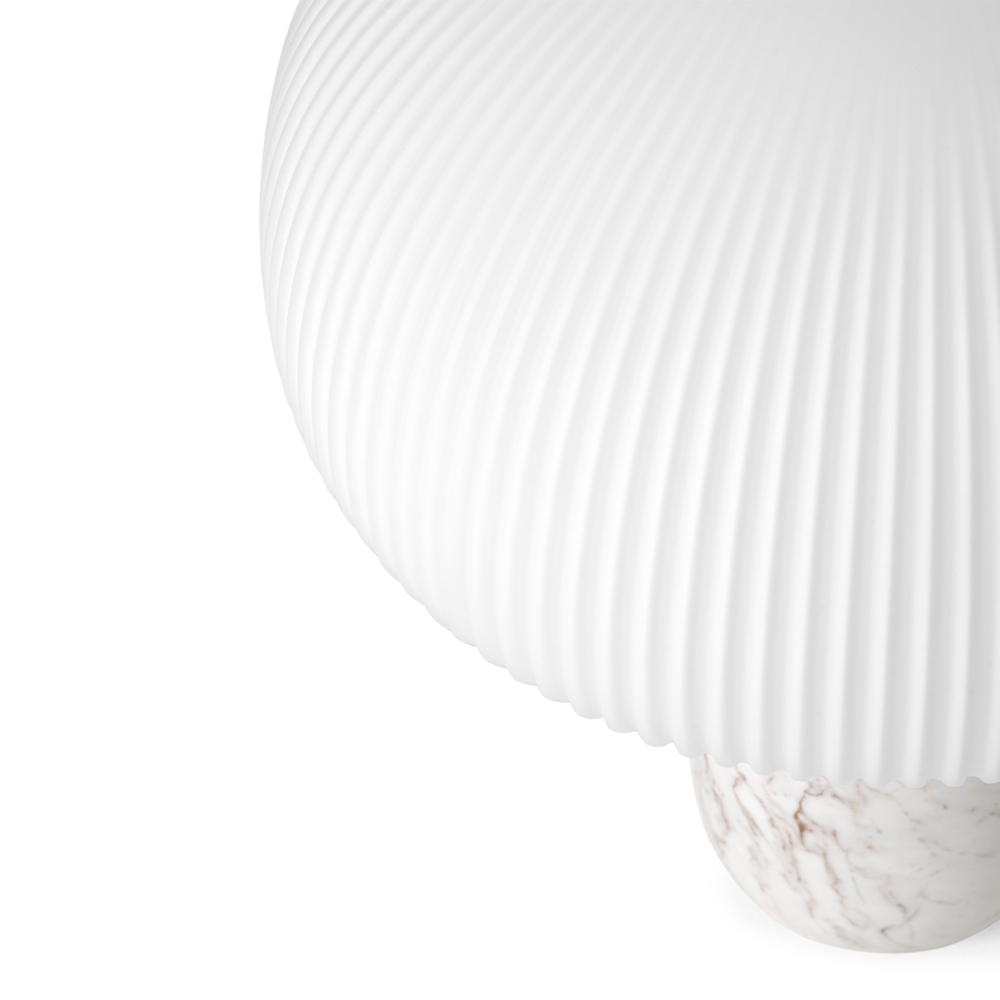 _0001_vipp-592-sculpture-table-lamp-white-marble-detail-03.jpg