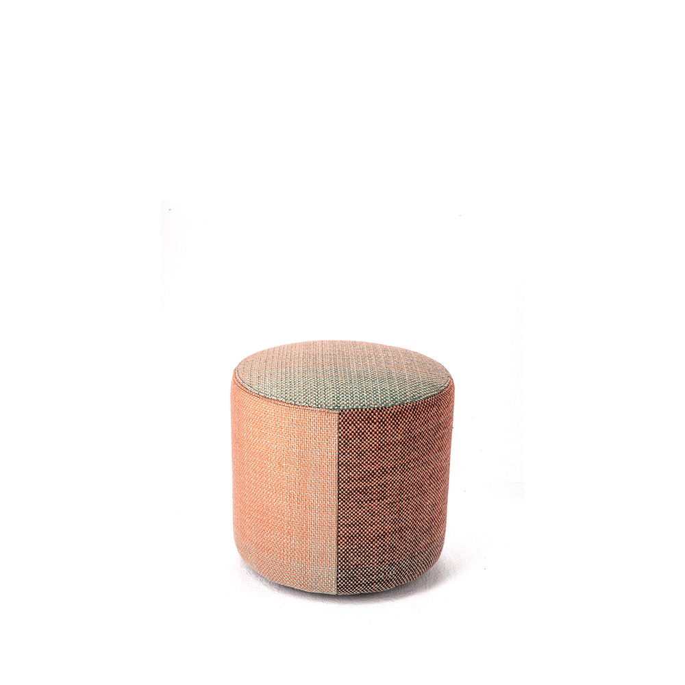_0002_nanimarquina_pouf_begum-cana-ozgur_marcos-cataln_shade-outdoor-pouf_3a.jpg.jpg