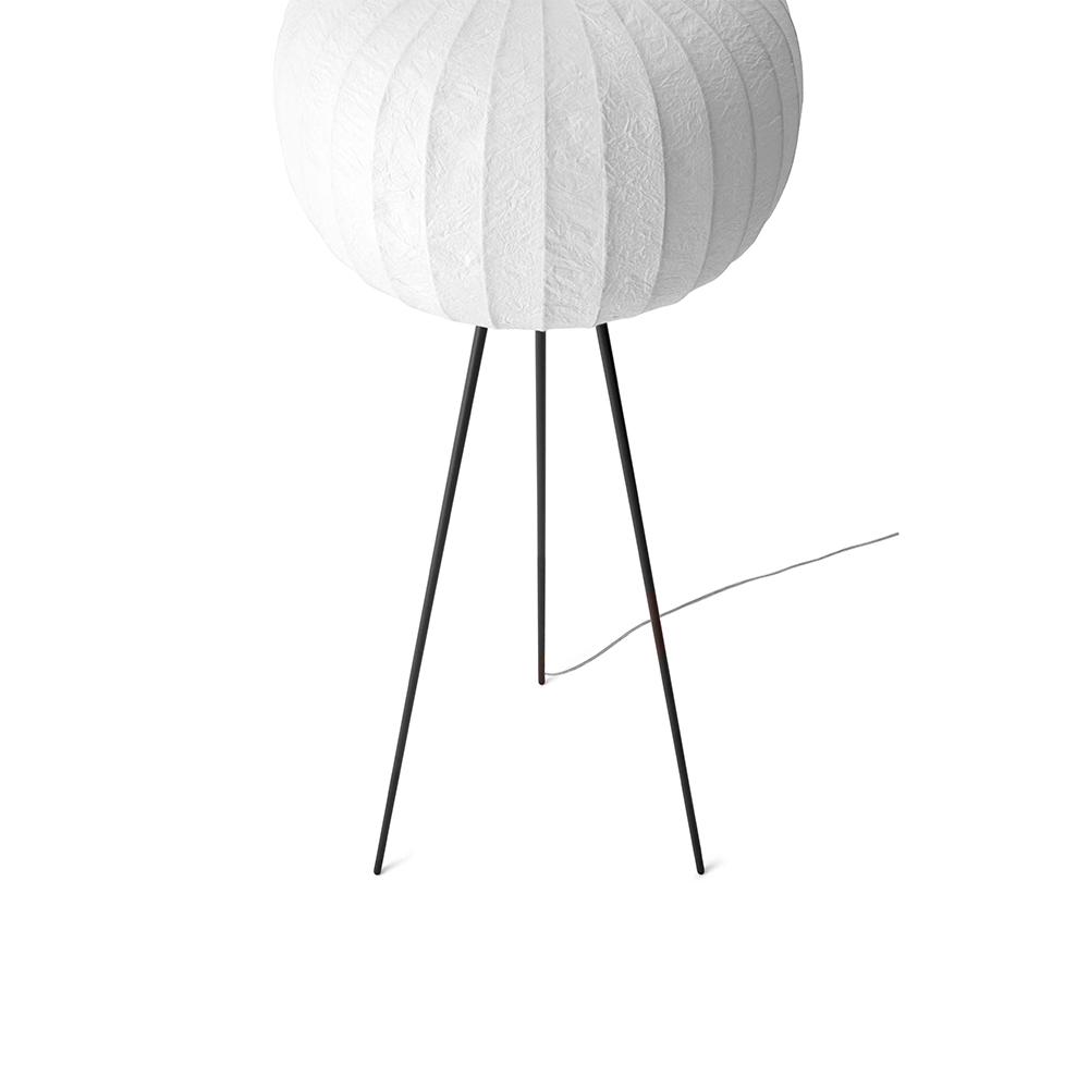 _0002_vipp-581-paper-floor-lamp-dark-oak-detail-02.jpg