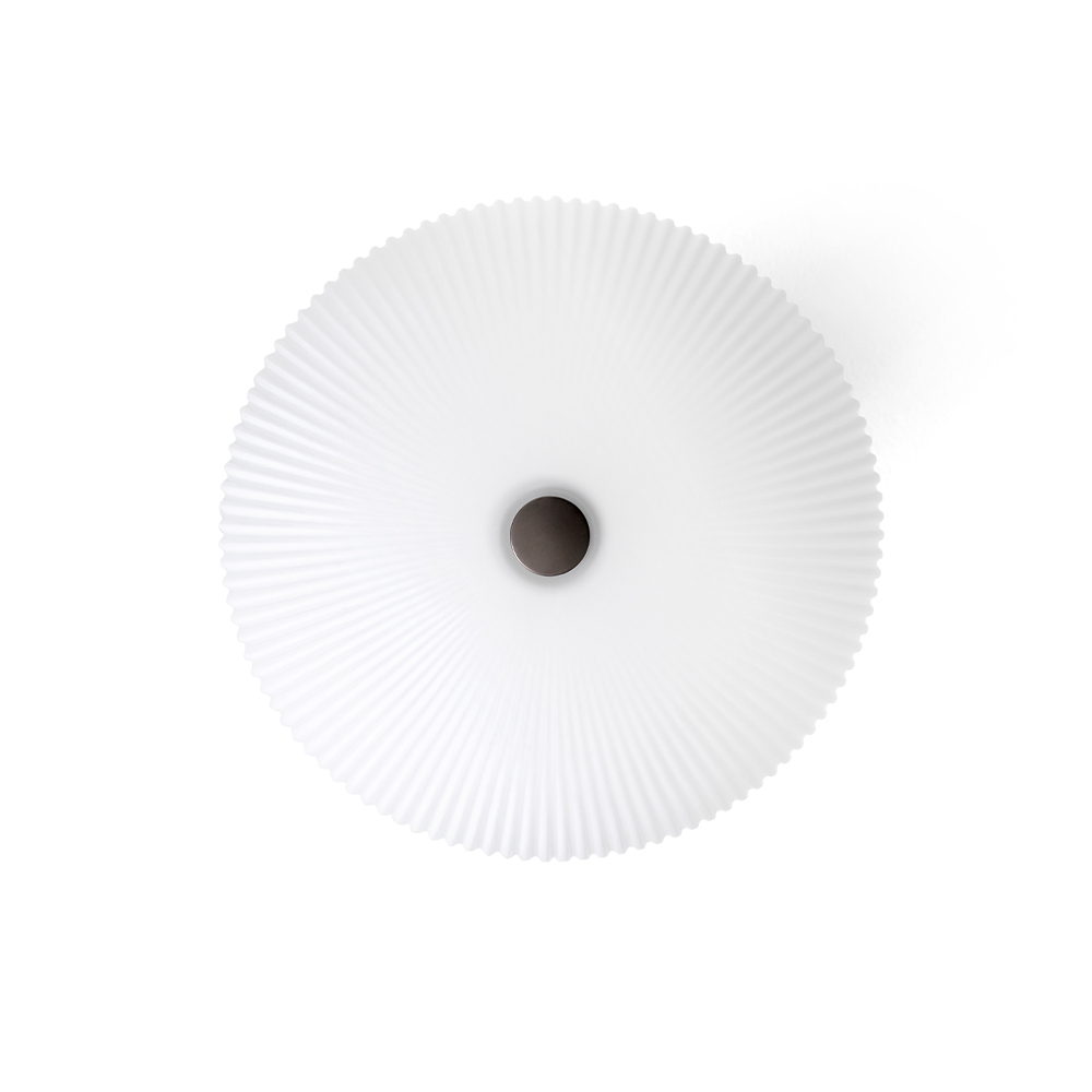 _0004_vipp-592-sculpture-table-lamp-dark-marble-detail-01.jpg