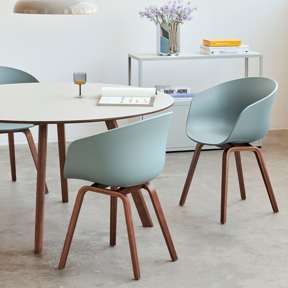 _0005_CPH-25-off-white-lino-wb-lacquer-walnut-base_AAC-22-dusty-blue-wb-lacquer-walnut-base_Pao-Steel-Pendant-cool-grey.jpg
