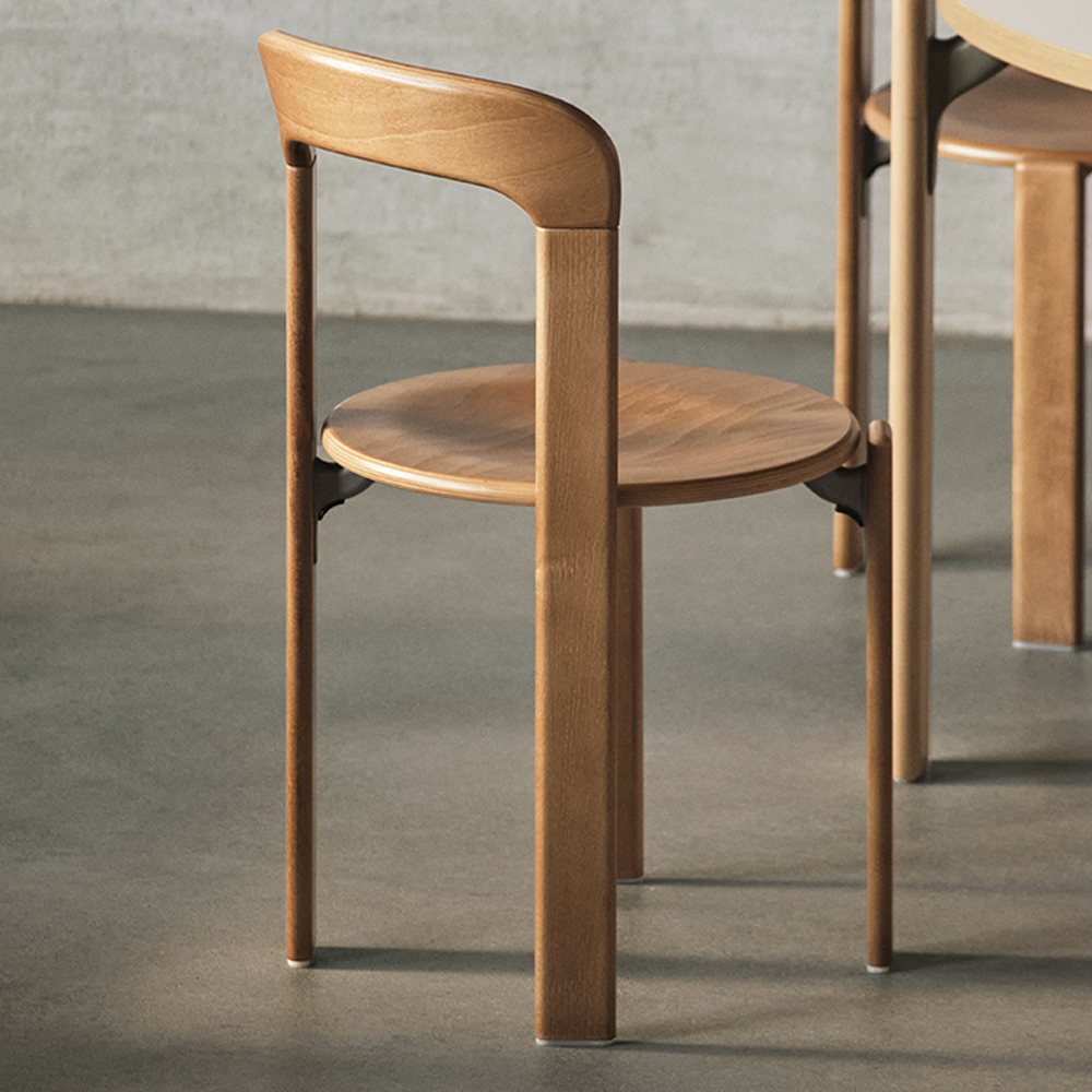 _0008_Rey_Chair_golden_wb_lacquer_beech.jpg
