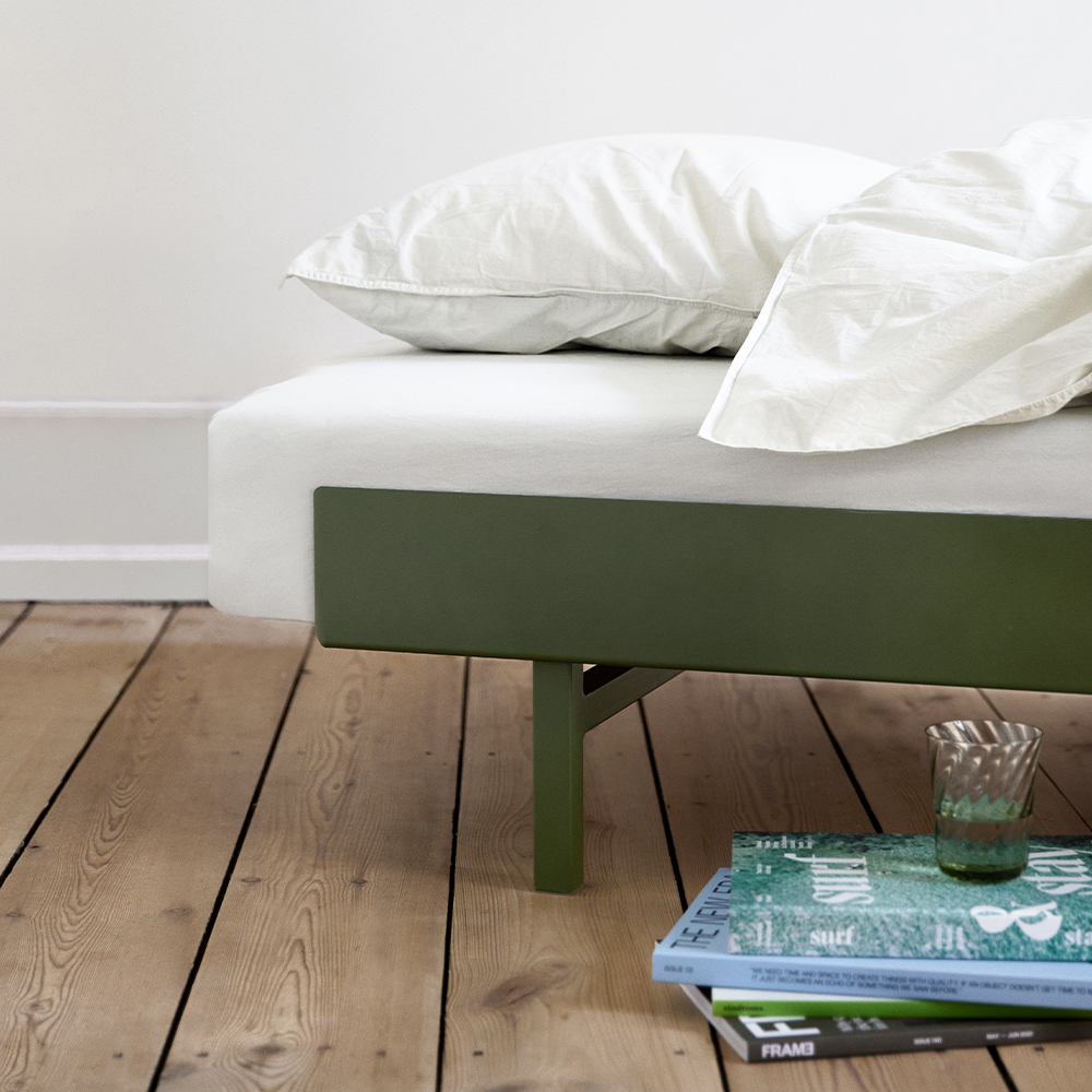 _0010_MOEBE_Bed_IC_Pine-green_High-Res_06-1.jpg
