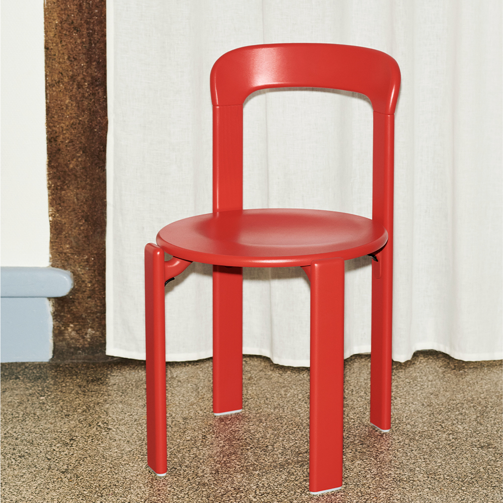 _0013_Rey_Chair_scarlet_red_wb_lacquer_beech.jpg