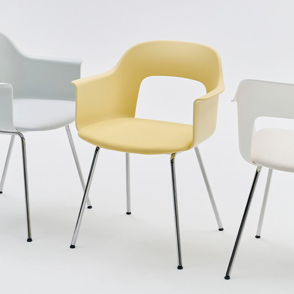 _0014_Layout-Armchair-213-chromed-steel-base-family-04.jpg