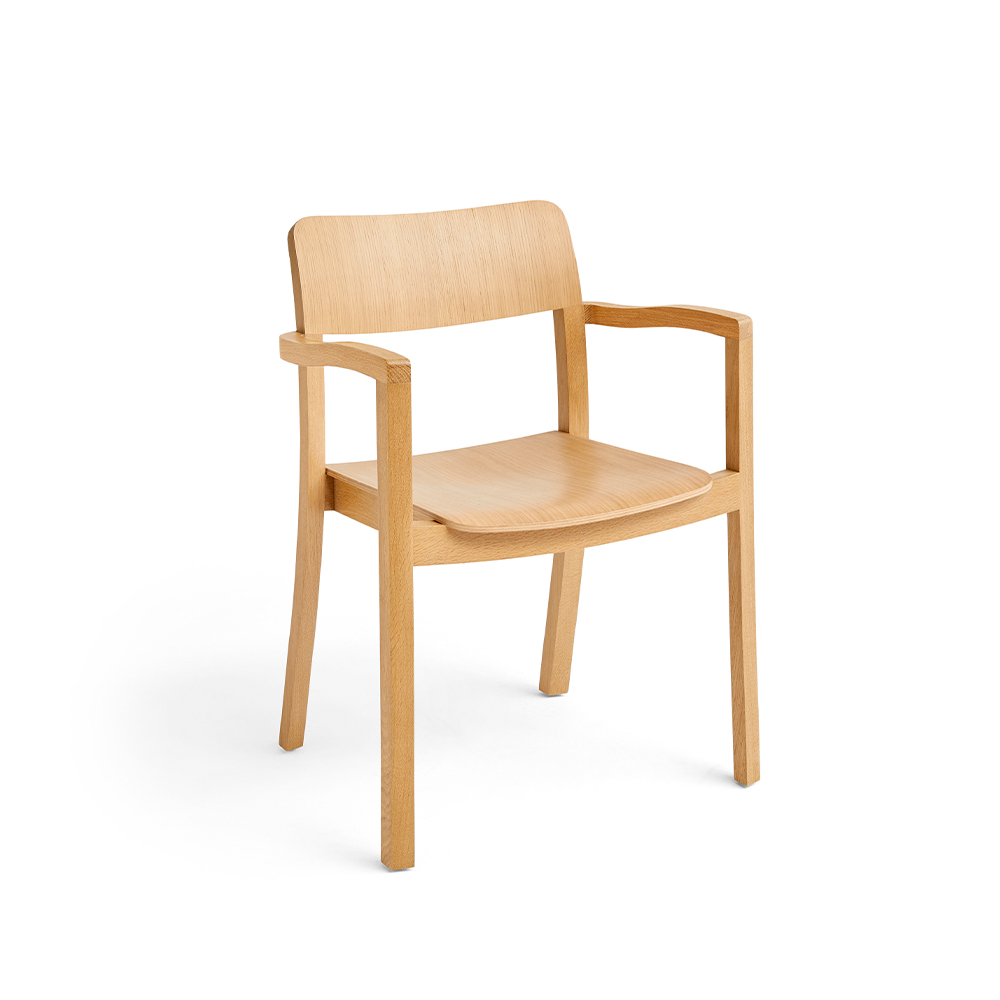_0016_891071_Pastis_Armchair_wb_lacquered_oak.jpg