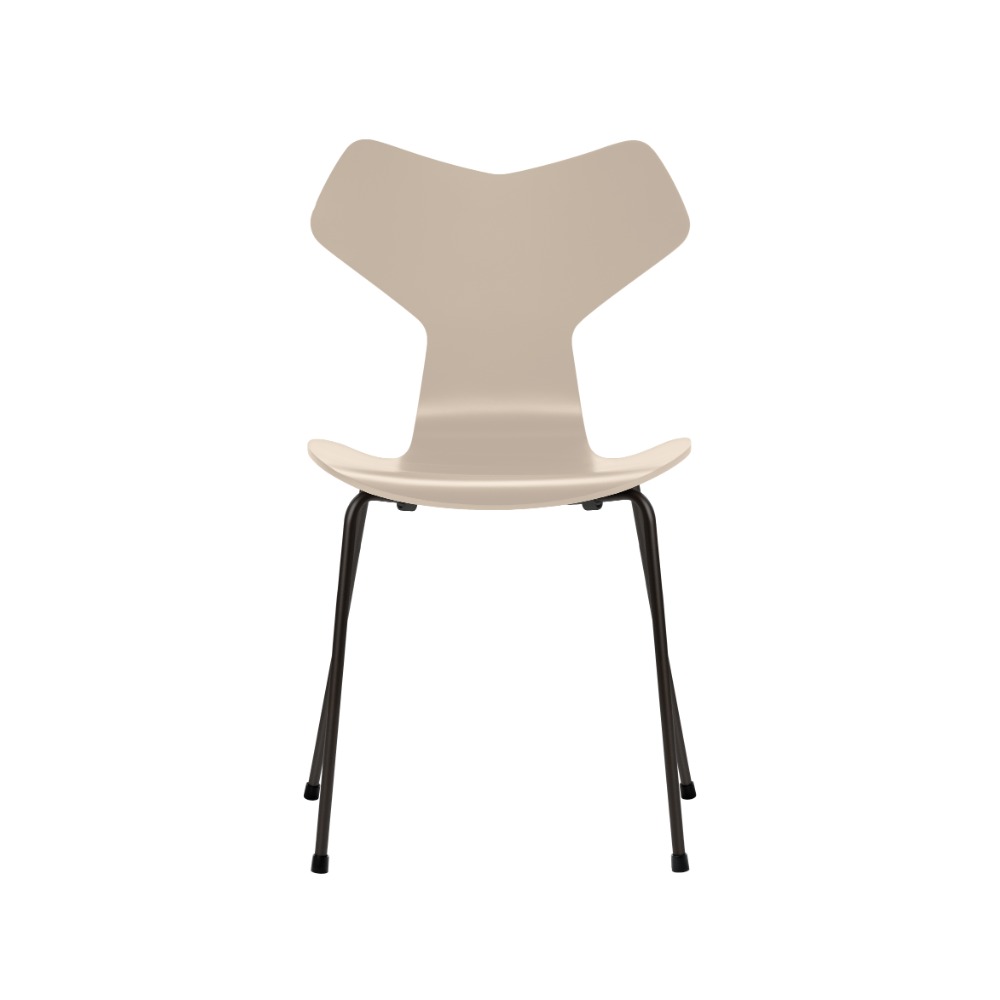 Fritz Hansen Grand Prix™ stol 3130 i Light Beige lakeret finér med sort pulverlakeret stel
