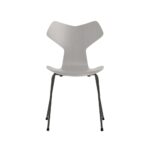 Fritz Hansen Grand Prix™ stol 3130 i Nine Grey farvet ask med warm graphite pulverlakeret stel