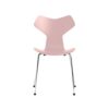 Fritz Hansen Grand Prix™ stol 3130 i Pale Rose farvet ask med forkromet stål stel