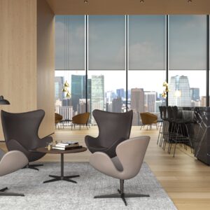 Fritz Hansen Ægget™ og Svanen™ i hotellobby