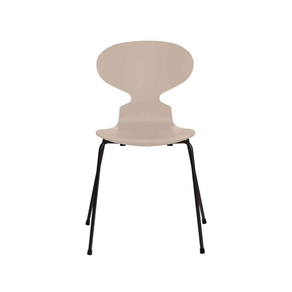 Fritz Hansen Myren™ stol 3101 i Light Beige lakeret finér med sort pulverlakeret stel