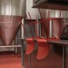 N02™ Recycle lav barstol i mørkerød