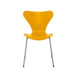 Fritz Hansen Syveren™ stol 3107 i True Yellow farvet ask med silver grey pulverlakeret stel