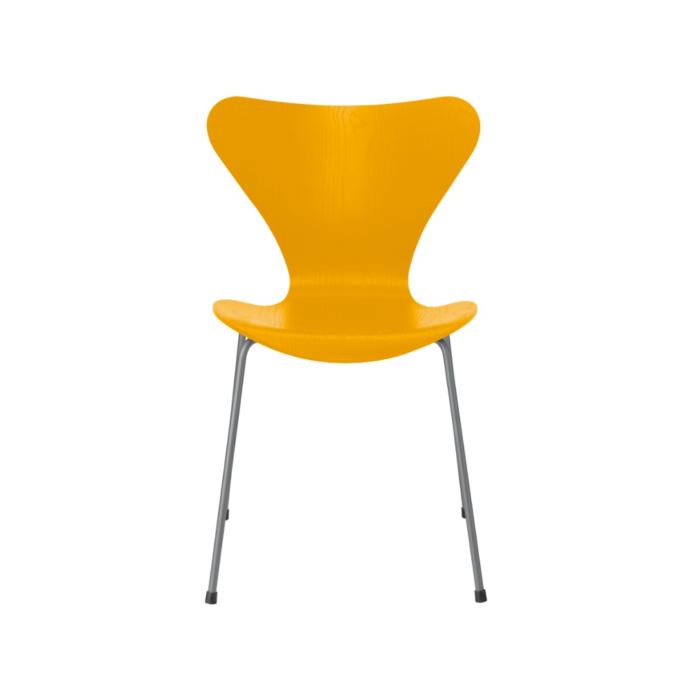 Fritz Hansen Syveren™ stol 3107 i True Yellow farvet ask med silver grey pulverlakeret stel