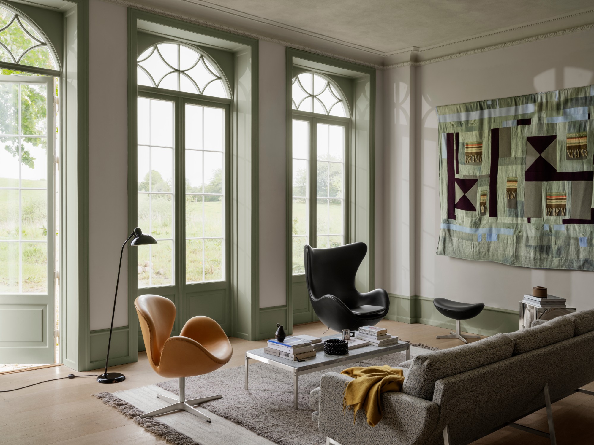 Lissoni Sofa™ med Svanen™ og Ægget™ i lounge Lissoni Sofa™ med Svanen™ og Ægget™ i lounge