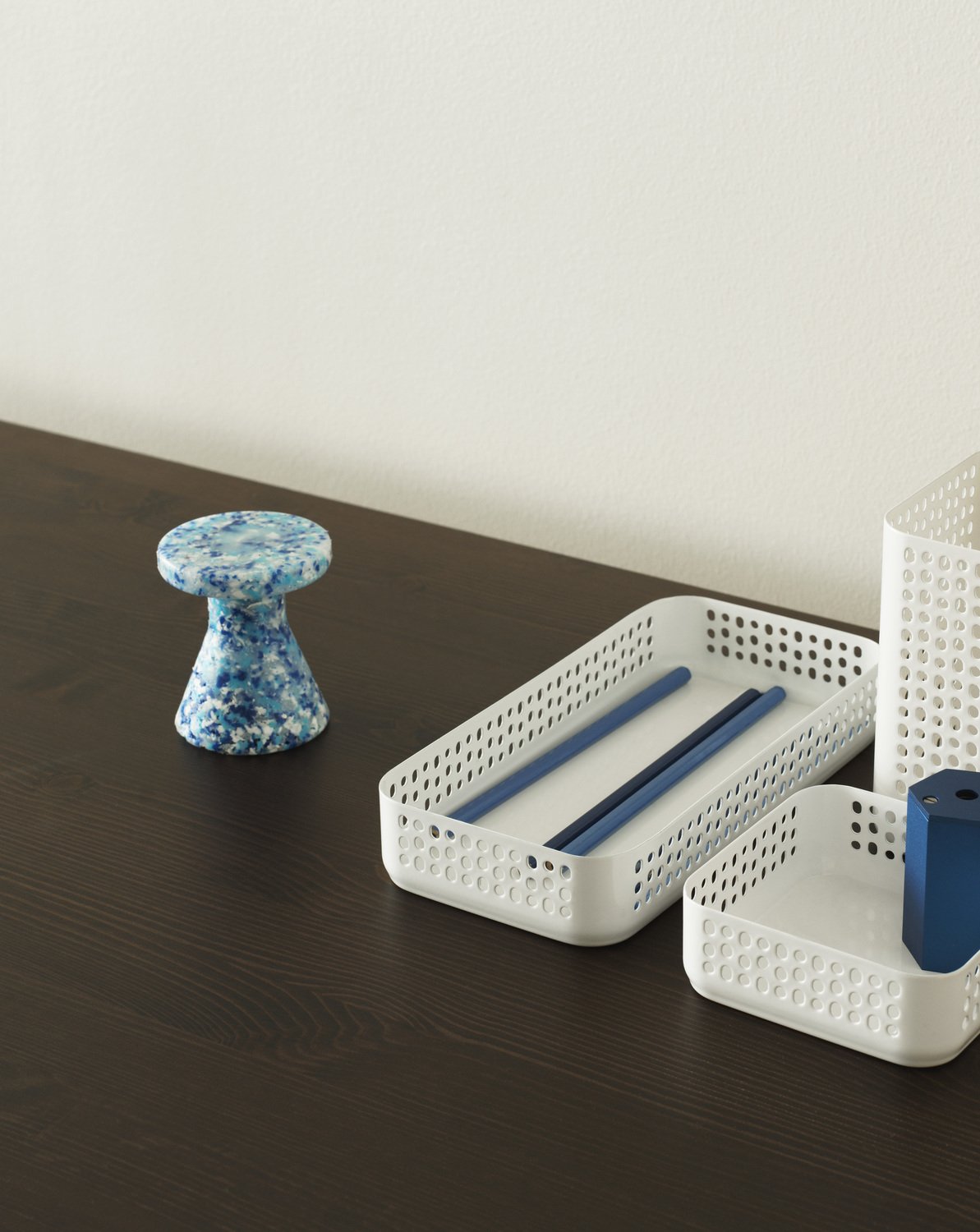 nc-miljoe-2023-bit-stool-cone-miniature-blue-nic-nac-organizer-white