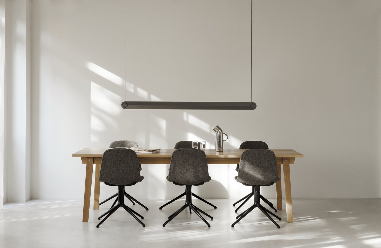 nc-miljoe-2023-form-chair-swivel-black-alu-4l-hallingdal-0368-dark-grey-slic