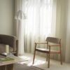 nc-miljoe-2025-timb-lounge-chair-tan-hallingdal-220-phantom-floor-lamp-1