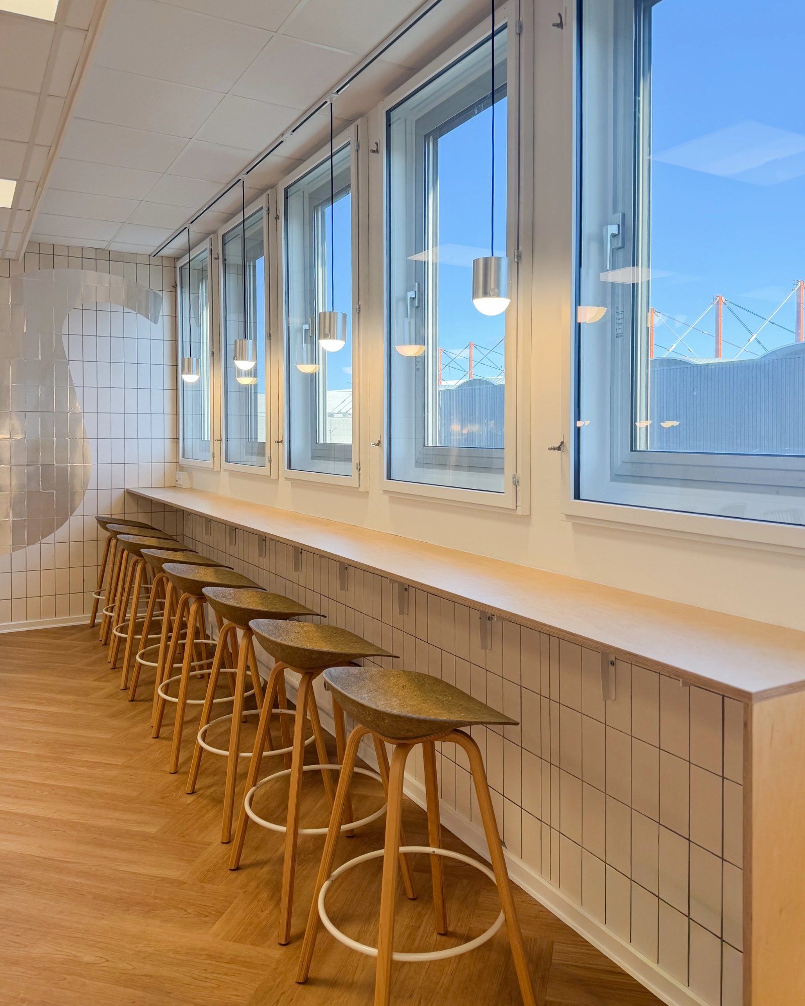 nc-projekt-sas-skyhub-copenhagen-denmark-office-mat-barstool-6