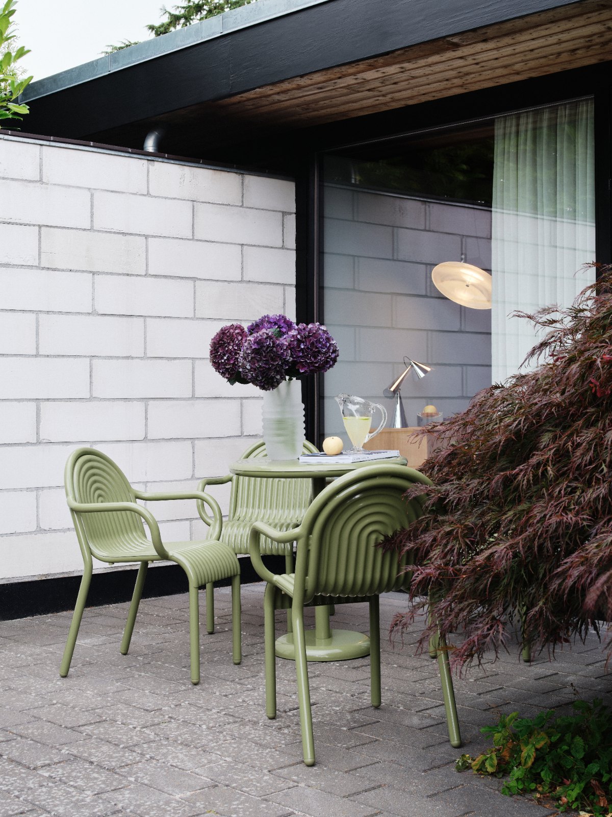 Tom Dixon Groove Round Table Tom Dixon Groove Round Table