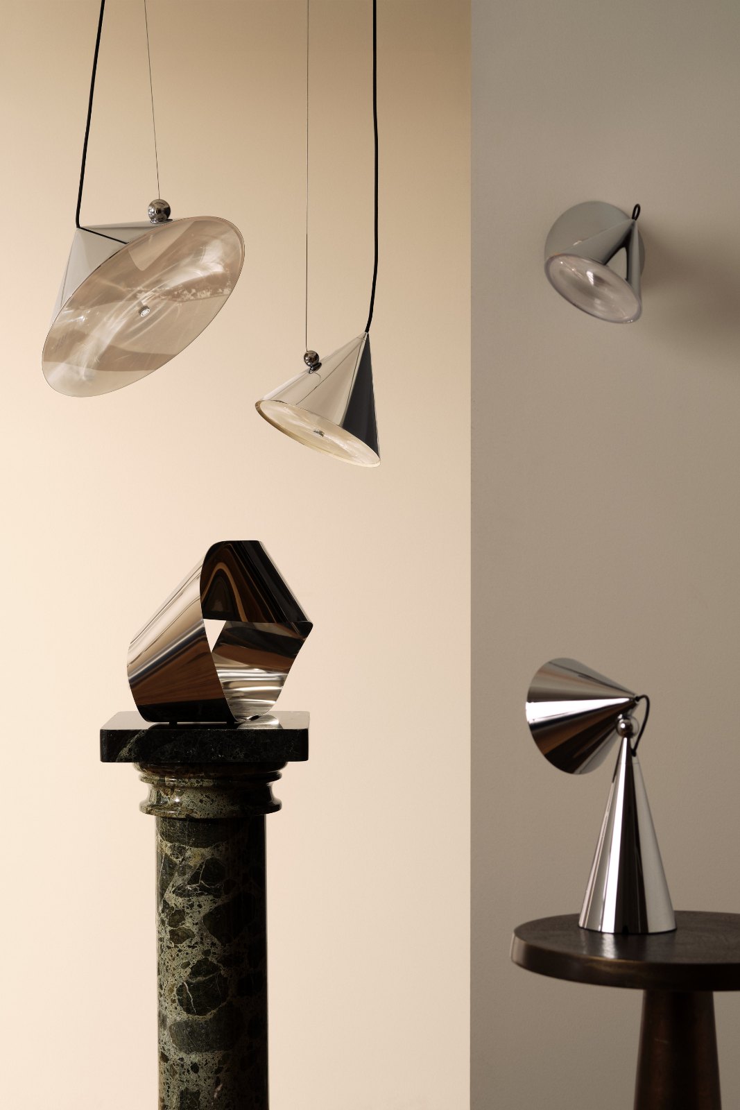 Tom Dixon Pose Surface Light Tom Dixon Pose Surface Light