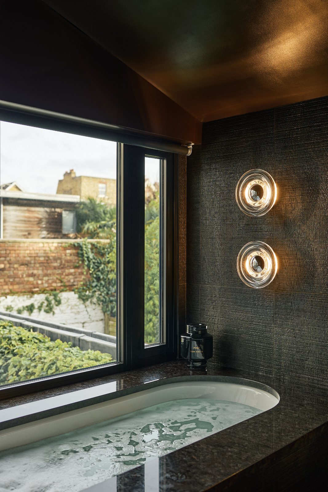 Tom Dixon Press Surface Light Tom Dixon Press Surface Light