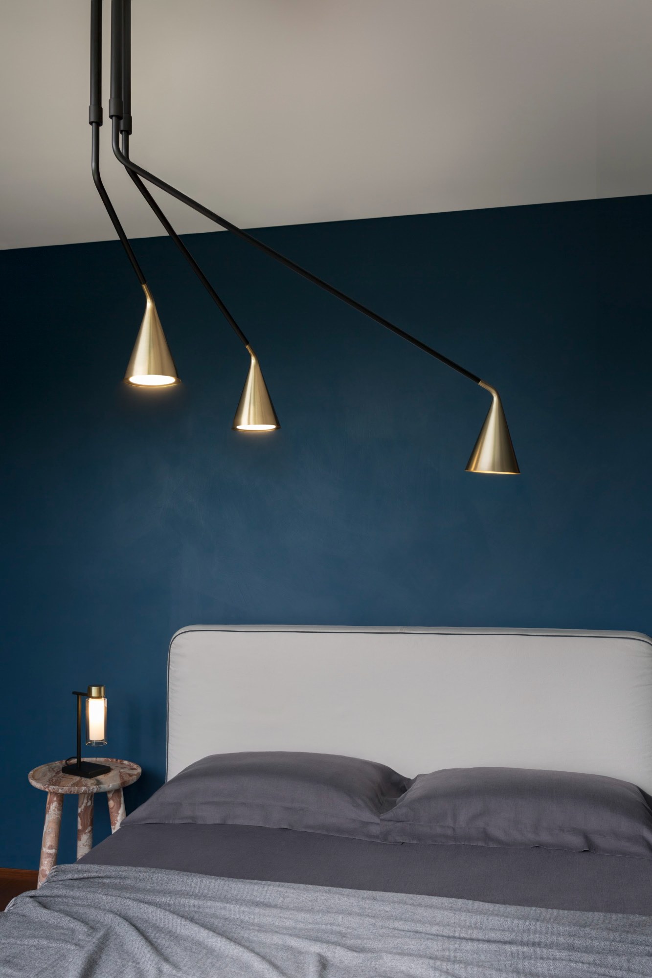 Gordon Loftlampe 3-armet over seng – Tooy