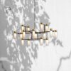 Osman Lysekrone 130 cm i messing og klart glas – Tooy Osman Lysekrone 130 cm i messing og klart glas – Tooy