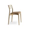 Vipp Cabin Chair 481 i lys eg med sandfarvet læderhynde
