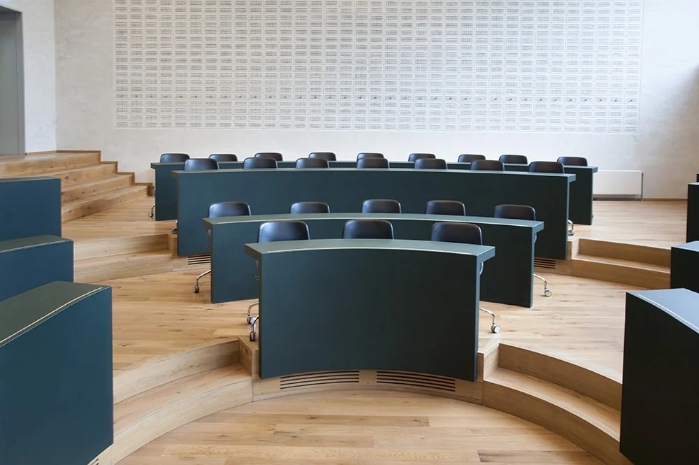 Indretning hos DTU med møbler fra Paustian