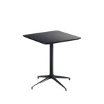 Kvart bord 80x80 cm i sort fra Fora Form