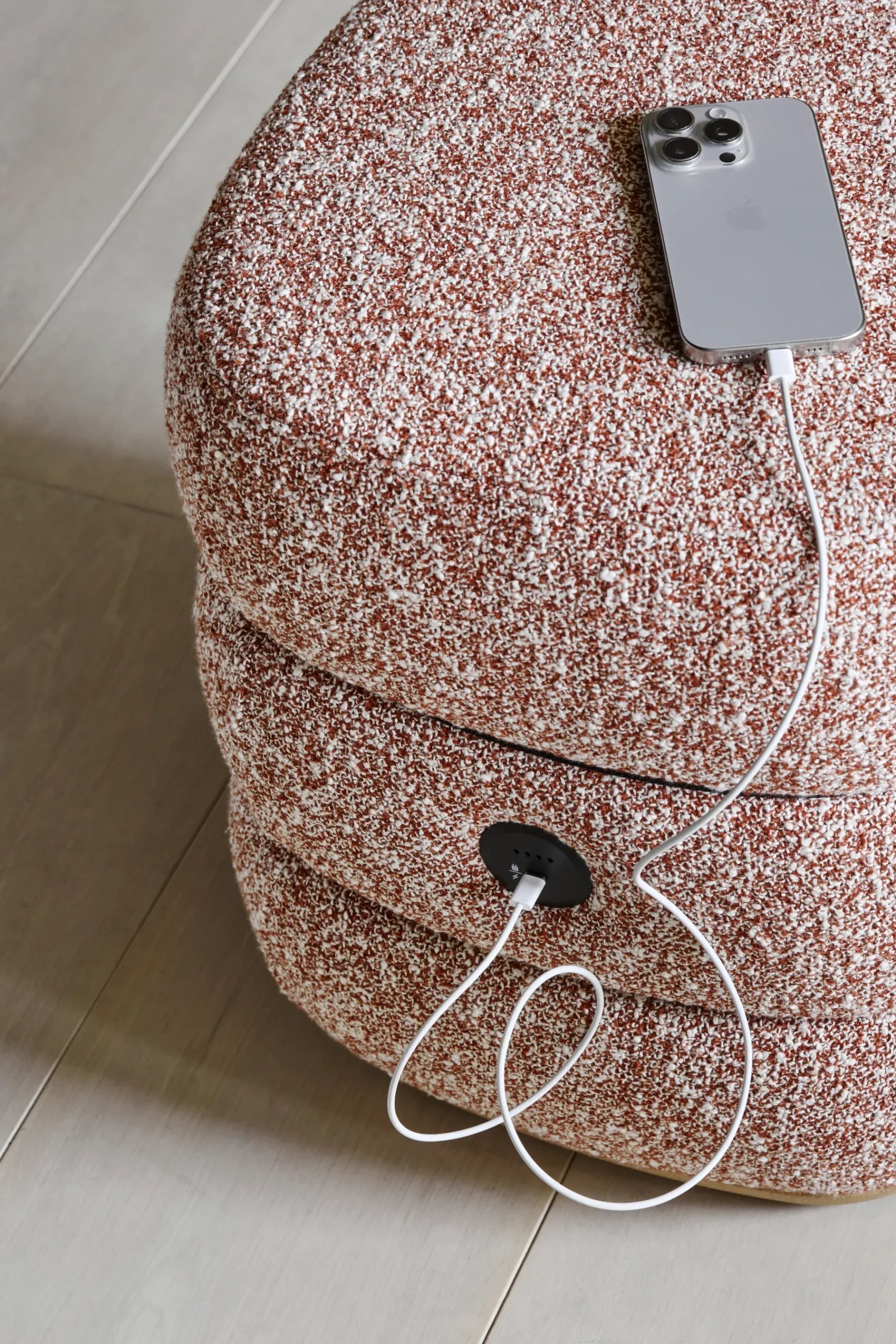 ODD+ oplader en telefon