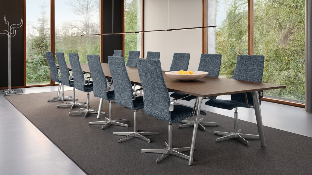 Oneline™ pendler over konferencebord