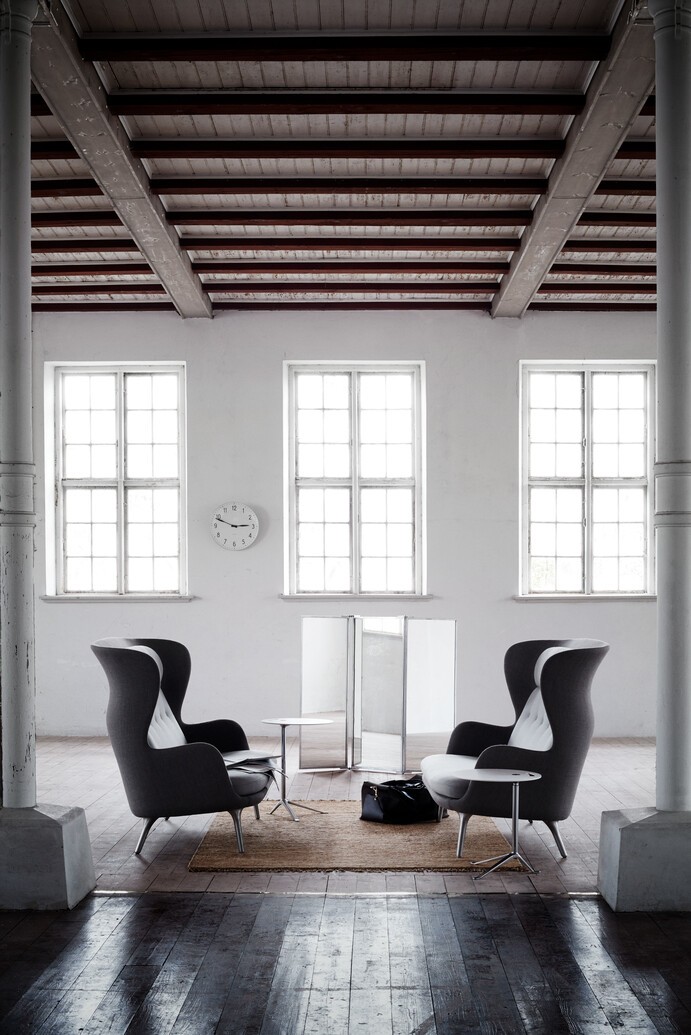 Ro™ Sofa og Ro™ loungestole i lounge Ro™ Sofa og Ro™ loungestole i lounge
